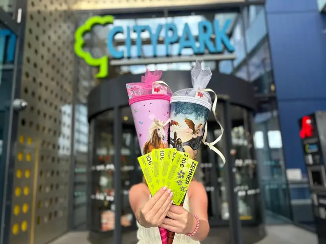 Zum Schulstart gibt es im Citypark die Happy Shopping Sticker für Rabatte und Aktionen in zahlreichen Shops, außerdem findet sich am Samstag, 12. September, ein Glücksrad mit tollen Preisen. | Foto: Citypark