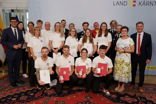 Das Land Kärnten ehrte Lebensretterinnen und Lebensretter. | Foto: LPD Kärnten/Wajand