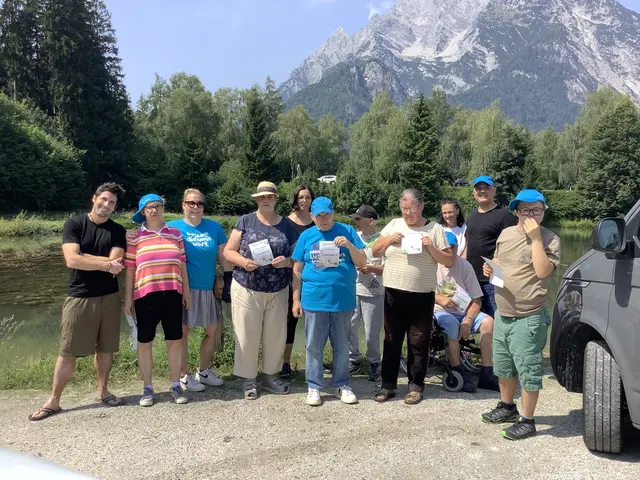 Kundinnen und Kunden des Diakoniewerks Schladming waren auf Einladung des Landesfischereiverbandes Steiermark, Region Enns/Traun, zu Gast bei den Fischteichen in Trautenfels. | Foto: Diakoniewerk