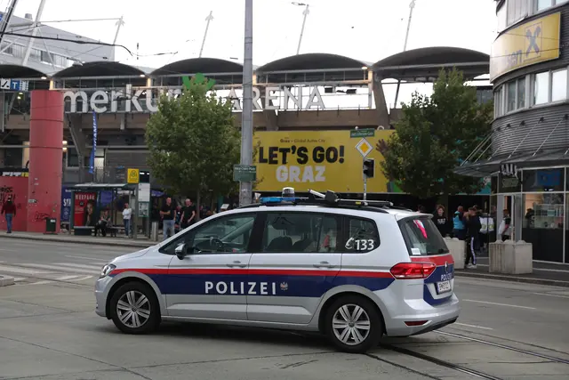 Polizei verhängt Sicherheitszone um Liebenauer Stadion für Sturm-LASK. (Symbolbild) | Foto: GEPA pictures/Chris Bauer