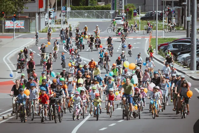 Im Rahmen der Europäischen Mobilitätswoche lädt die Radlobby OÖ am 20. September zum gemeinsamen SternRadln mit anschließender Radparade nach Linz. | Foto: Tom Mesic