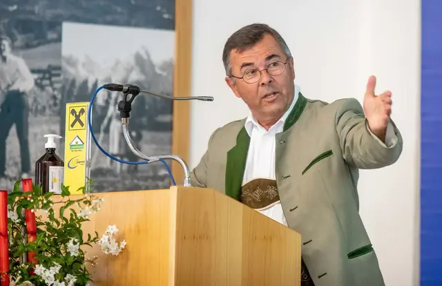 Der ehemalige Kammeramtsdirektor der Landwirtschafskammer Salzburg, Nikolaus Lienbacher, muss sich vor Gericht verantworten.  | Foto: Archivfoto Landjugend Salzburg