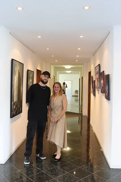Stellten gemeinsam aus: Marco Bane und Bianca Wilfer.  | Foto: Elisabeth Zangerl