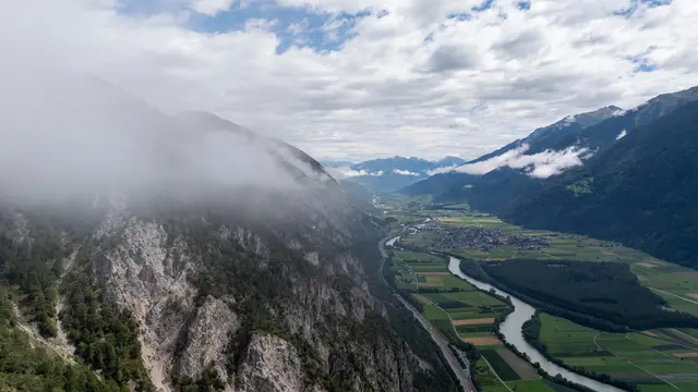 Das Land Tirol und die ASFINAG investieren rund 2,3 Millionen Euro in einen Kreisverkehr bei der A12-Anschlussstelle zwischen Mötz und Silz. | Foto: smarterpix/danr13