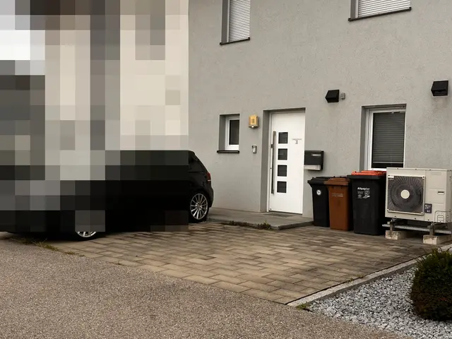 Hinter dieser Tür musste eine 39-Jährige ein unvorstellbares Martyrium durchleben. | Foto: MeinBezirk/Philipp Braun