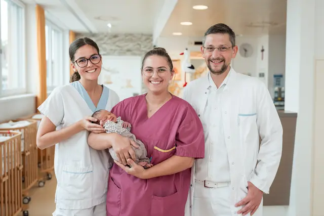 Ein guter Start ins Leben mit dem Team der Geburtshilfe am Klinikum Schärding. | Foto: OÖG