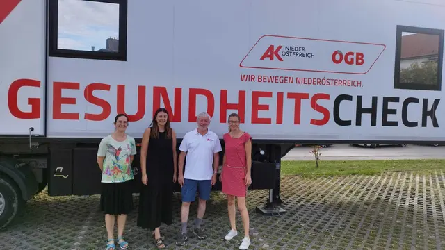 Die Mitarbeiter der Caritas Tagesstätte in Laa/Thaya nutzten das kostenlose Angebot des AK Niederösterreich-Gesundheits-Trucks. | Foto: AK NÖ