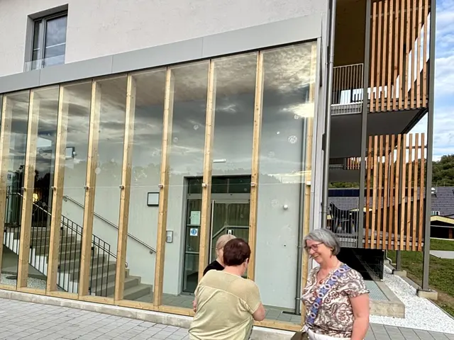 Nach rund zehn Monaten Bauzeit präsentiert sich die ehemalige Schule als modernes Wohnhaus. | Foto: MeinBezirk/Gerda Sammer-Schmidt