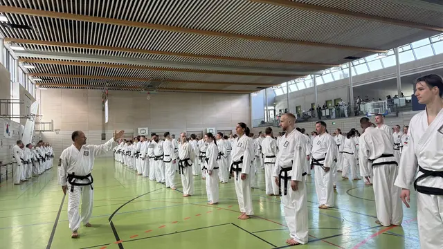 Großmeister Thomas Könnecke beim Bundeslehrgang in Geisenfeld (Deutschland) am 25.4.2026. | Foto: Könnecke
