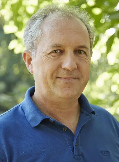 Lebens- und Sozialberater Gerhard Kapl führt durch den Abend. | Foto: Kapl