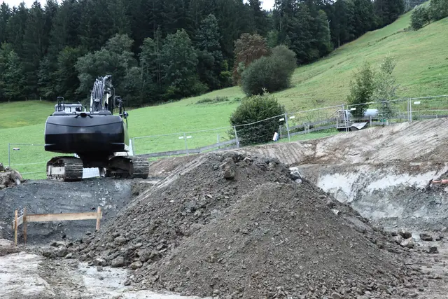 Die Bauarbeiten sollen bis Mai 2027 abgeschlossen werden.  | Foto: Martina Obertimpfler 