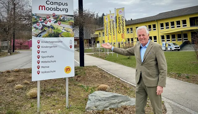 Bürgermeister Herbert Gaggl (ÖVP) zieht seit 35 Jahren die Marktgemeinde Moosburg die Fäden. Noch lässt sich Gaggl für eine mögliche Wiederkandidatur bei den Gemeinderatswahlen 2027 nicht in die Karten blicken. | Foto: Marktgemeinde Moosburg