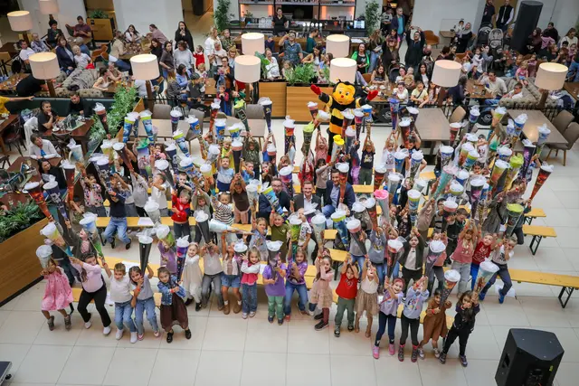 Am Donnerstag erfolgte um 15 Uhr das traditionelle Leobener Schultütenfest für die Tafelklassler der Volksschulen der Stadt Leoben im LCS Leoben. | Foto: Armin Russold
