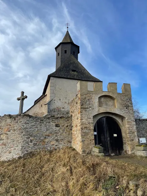 Die Wehrkirche Kleinzwettl | Foto: Graf