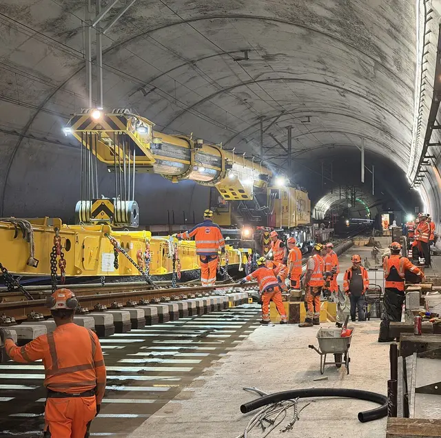 Modernisierte Unterinntalbahn: Nach 64 Tagen intensiver Bauarbeiten ist die Neubaustrecke zwischen Kundl und Baumkirchen technisch auf dem neuesten Stand. | Foto: ÖBB/AEP/Florian Galler