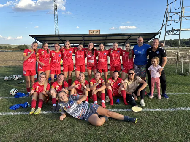 Beim FC Südburgenland herrschte Freude über den gewonnen Punkt gegen Titelaspirant Bad Sauerbrunn. | Foto: MeinBezirk/Michael Strini