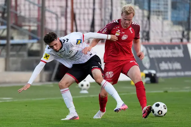 Philip Weissenbacher (KSV) im Zweikampf mit Nadir Ajanovic (Admira) | Foto: GEPA pictures/Kevin Kada