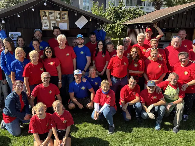 Die Skizunft Velden, hier nur ein kleiner Teil der Mitglieder, feierte das große Herbstfest.  | Foto: meinbezirk.at/Birgit Gehrke