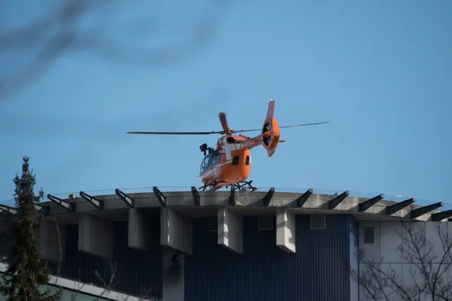 Die verletzte Frau wurde mit Unterstützung der Bergrettung per Rettungshubschrauber geborgen und in die Klinik Innsbruck geflogen. | Foto: Zeitungsfoto.at / Symbolbild