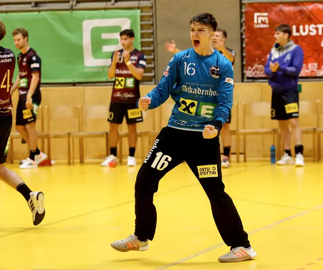 Große Freude auch bei Leoben-Torhüter Milan Benkö. | Foto: GEPA pictures/Hans Oberländer