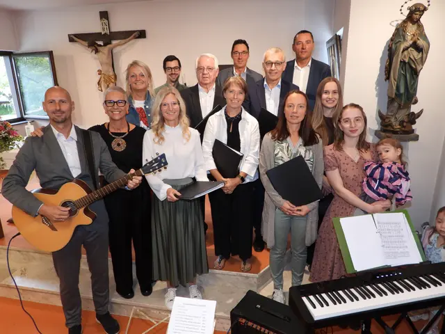 Gloxwald Chor. Beim "doppelten" Kirchweih-Jubiläum in Gloxwald wurden viele Erinnerungen wach. | Foto: Robert Zinterhof