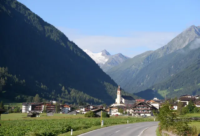 Der Unfall ereignete sich auf der Brennerspitze bei Neustift im Stubaital.  | Foto: smarterpix/Vobelima