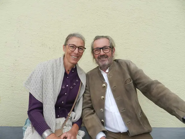Sabine Buchta und Peter Unfried von "August der Reisewagen" planen heuer wieder Afrika zu besuchen. | Foto: Heribert Punz