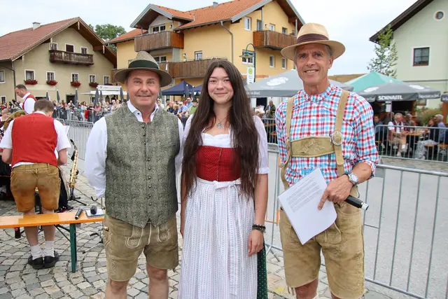 Bürgermeister Johann Stemeseder, Veronika Maislinger, Clemens Schobesberger.