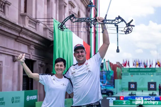 Mama Bettina Wiener coachte Nico Wiener beim Weltcupfinale erfolgreich. | Foto: World Archery