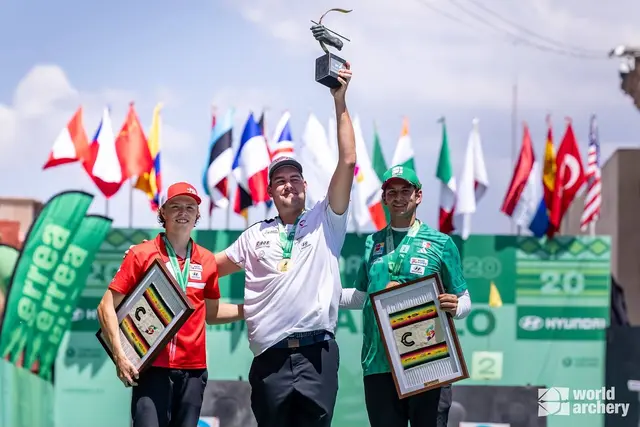 Sporthistorischer Triumph für Österreich und das Burgenland: Nico Wiener (Mitte) triumphiert beim Weltcupfinale in Mexiko. Platz zwei ging an Mathias Fullerton (l.), Platz drei an Rodrigo Gonzalez de Alba | Foto: World Archery