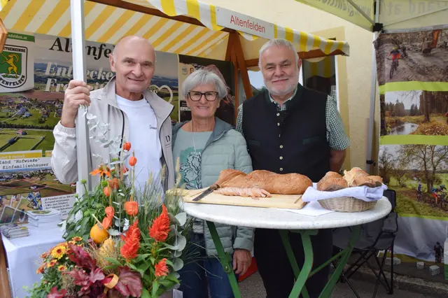 Die Gemeinde Altenfelden war ebenfalls mit einem Stand vertreten. | Foto: MeinBezirk/Schütz