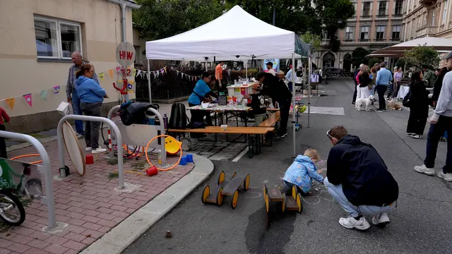 Zum großen Nachbarschaftsfest lud das Grätzllabor auf den Rudolfsplatz mitten in die Innere Stadt. | Foto: Andreas Pölzl/MeinBezirk