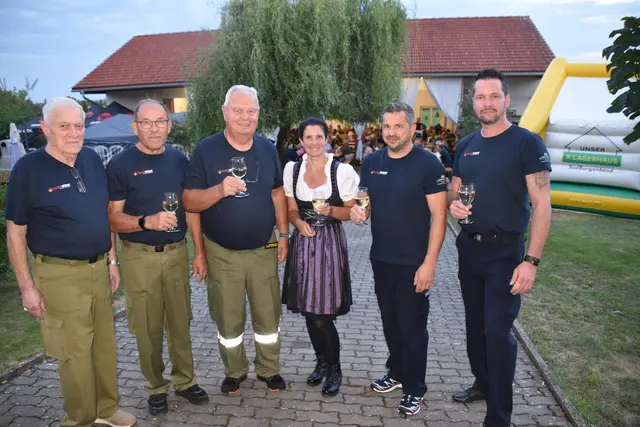 Die Feuerwehr Edlitz veranstaltete ihren ersten Heurigen. | Foto: MeinBezirk/Michael Strini