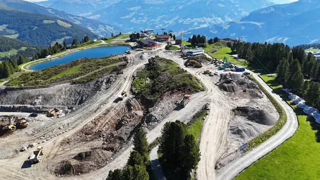 Der Bau neuer Liftanalgen steht bei vielen Skigebieten im Zillertal auf dem Plan.  | Foto: Archiv