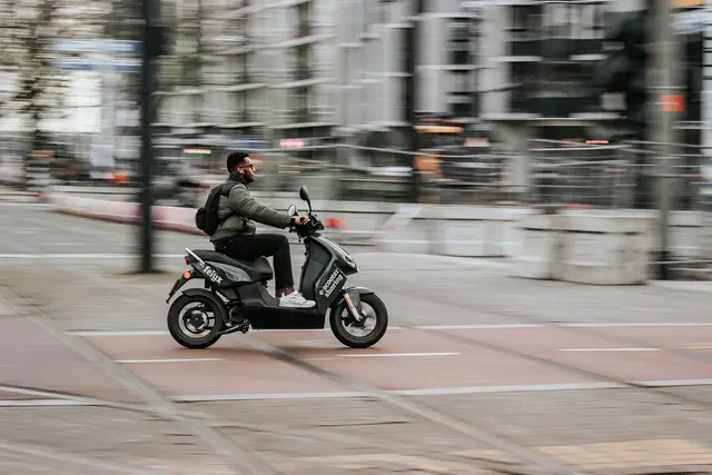 Ab 1. Oktober gelten für E-Mopeds neue gesetzliche Vorgaben. | Foto: Unsplash