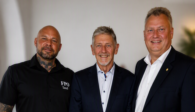 Von links: Ortsparteiobmann Jürgen Pieber, Bürgermeisterkandidat Rupert Schierz und Bezirksparteichef Peter Handlos. | Foto: FPÖ