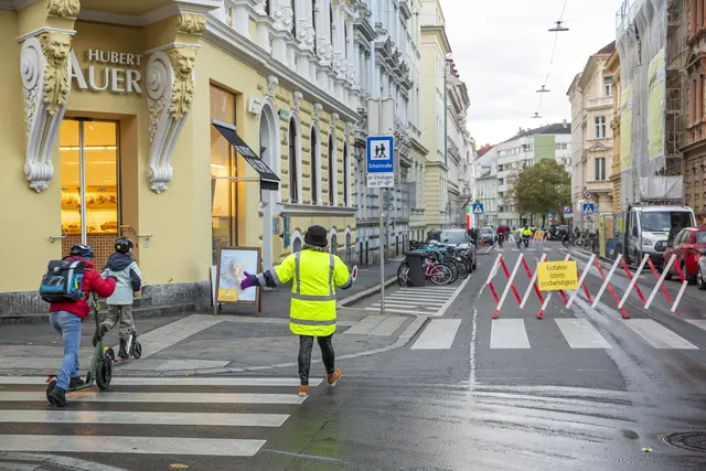 Schulstraßen sorgen für mehr Sicherheit auf dem Schulweg.