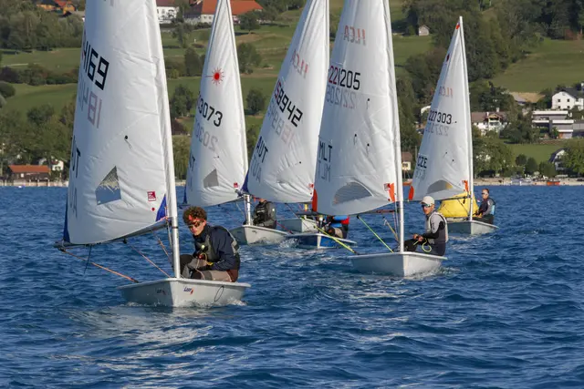Der Attersee zeigte sich von seiner wechselhaften Seite: Die Bedingungen reichten von nahezu Windstille bis zu drehendem Westwind mit vier bis zwölf Knoten. | Foto: UYCAs, Irene Schanda