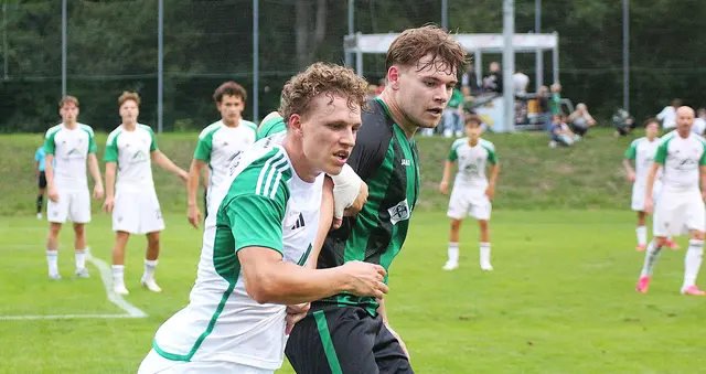 Die Ebbser Abwehr hielt die Null. Routinierte Spieler wie Jirka (Mitte), Achhorner und TM Guglberger führten das Team zum 3:0 Sieg. | Foto: Schwaighofer