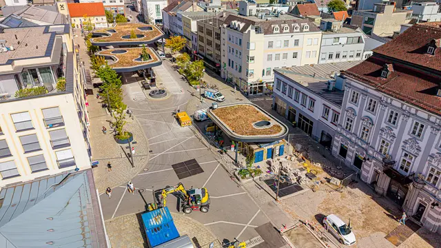 Nach umfangreichen Sanierungs- und Umbauarbeiten am Welser KJ, kann nun die Busdrehscheibe wieder den Betrieb aufnehmen. | Foto: Stadt Wels