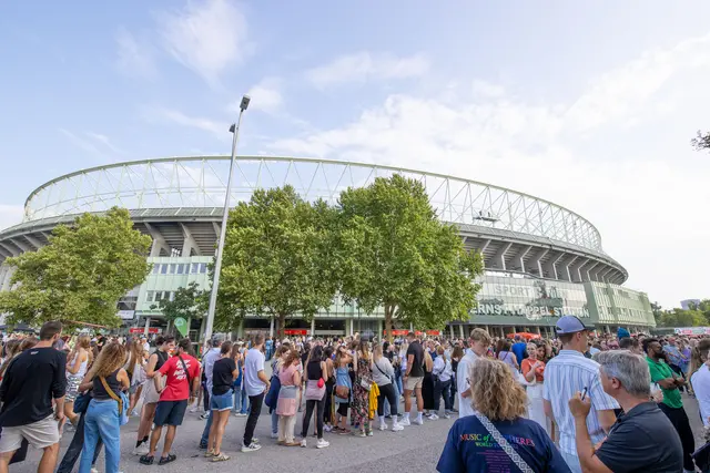 Die Kritik gegen den geplanten „Kultureuro“ in Wien lässt nicht nach. Hier zu sehen: Eines der Coldplay-Konzerte 2024 im Happel-Stadion. | Foto: APA-Images / APA / TOBIAS STEINMAURER