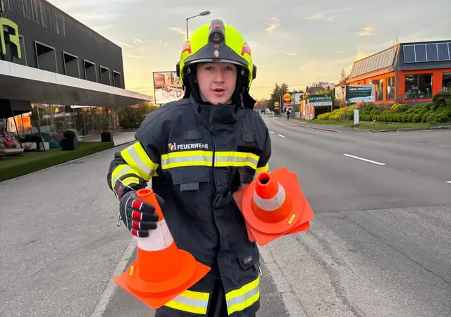 Emilian Köck ist nicht nur Lehrling, sondern auch politisch aktiv und freiwilliger Feuerwehrler. Der 16-Jährige findet, "dass junge Menschen nicht nur mitreden, sondern auch mitgestalten sollten."