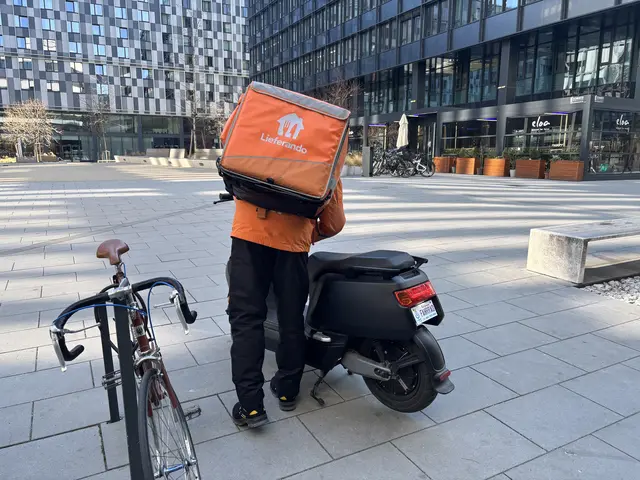 Das Mobilitätsministerium begleitet die Umstellung mit Fahrtrainings und mehrsprachigen Informationen für Essenszusteller. | Foto: Johannes Reiterits/MeinBezirk
