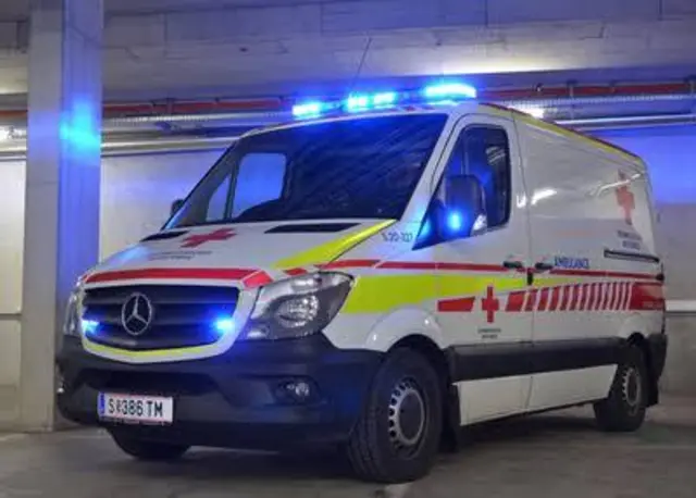 Das Rote Kreuz war innerhalb kurzer Zeit an der Unfallstelle. | Foto: Rotes Kreuz