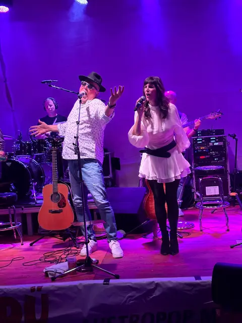 Rund 900 Gäste feierten den Sommerabschuss mit der Kult-Band "Hoamspü" im Gasthaus Reihofer in der Pernau. | Foto: Reihofer