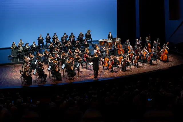 Werke von Richard Strauss, Carl Maria von Weber und Pjotr Iljitsch Tschaikowski bildeten die musikalischen Höhepunkte des diesjährigen Abschlusskonzerts der Orchesterakademie Tirol im Festspielhaus Erl. | Foto: Scheffold Media
