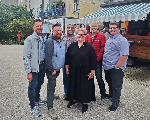 Beim Sommerausklang dabei: FSG-(und ÖGB-)Landesgeschäftsführer Thomas Heher, FSG- &amp; ÖGB-Regionalsekretär Christian Biegler-Powolny, Gemeinderat (und langjähriger ehem. Betriebsrat) Klaus Bergmaier, FSG-GÖD-Personalvertreterin der Kremser Pflichtschullehrenden Andrea Bergmaier, ÖGB-Regionalvorsitzender und Betriebsratsvorsitzender der voestalpine Krems Thomas Haubner, Vida-Jungenfunktionär Paul Bergmaier | Foto: SPÖ Krems