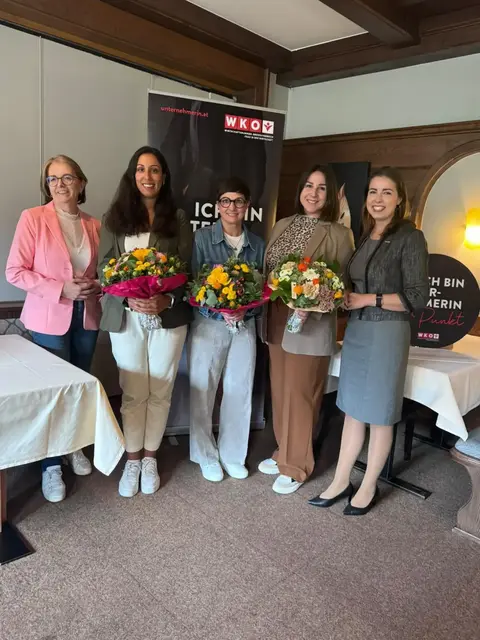Monika Hartl (Mitte) übernimmt den Vorsitz – Anne Huber und Amrit Gill sind Stellvertreterinnen.  | Foto: Frau in der Wirtschaft