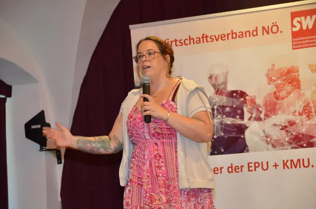 Organisatorin Iris Langmann bei ihrer Eröffnungsrede. | Foto: SWV NÖ