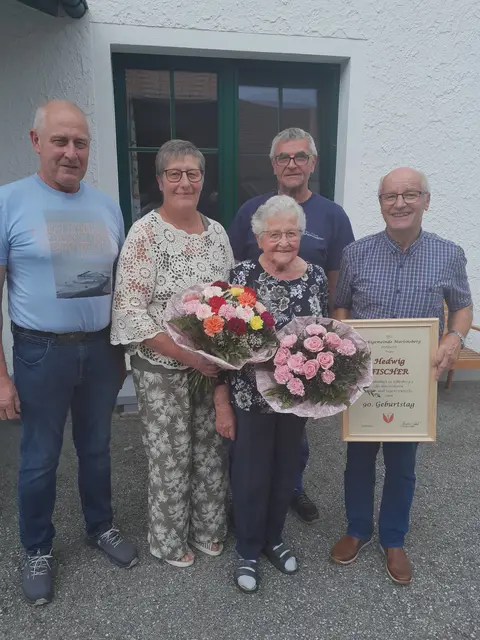 GR Rudolf Weiss, GR Theresia Bauer, Jubilarin Hedwig Fischer, Walter Fischer, Bgm. Friedrich Fürst | Foto: Marktgemeinde Martinsberg